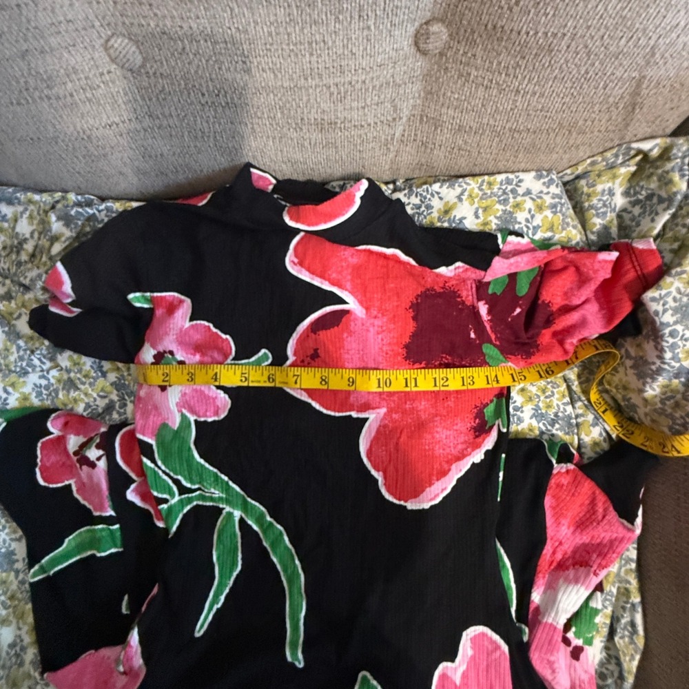 Desigual Mini Dress Floral Ribbed Mock Neck Size M Black Pink Excellent - Picture 5 of 6